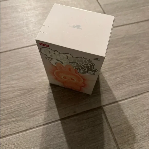 Pop Mart Authentic Big into Energy LaBuBu in Loyalty - Picture 3 of 5